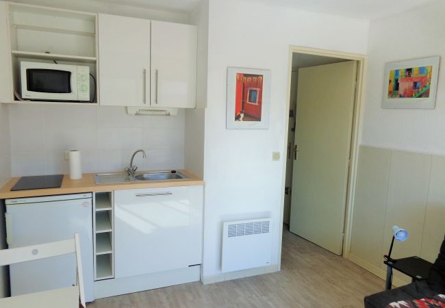 Studio in Sète - 125/ STUDIO CLIMATISE AVEC TERRASSE Studio in Sète - 125/ STUDIO CLIMATISE AVEC TERRASSE