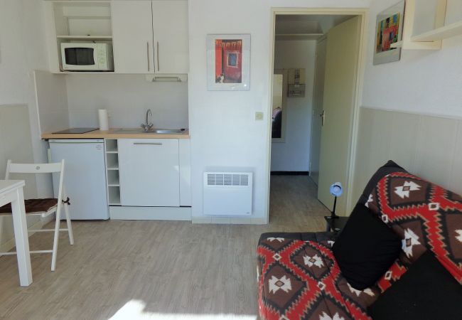 Studio in Sète - 125/ STUDIO CLIMATISE AVEC TERRASSE Studio in Sète - 125/ STUDIO CLIMATISE AVEC TERRASSE