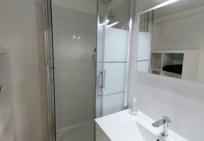 Ferienwohnung in Sète - 271 / T2 AVEC PARKING, LOGGIA ET PISCINE Ferienwohnung in Sète - 271 / T2 AVEC PARKING, LOGGIA ET PISCINE