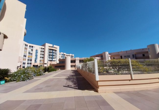 Ferienwohnung in Sète - 271 / T2 AVEC PARKING, LOGGIA ET PISCINE Ferienwohnung in Sète - 271 / T2 AVEC PARKING, LOGGIA ET PISCINE