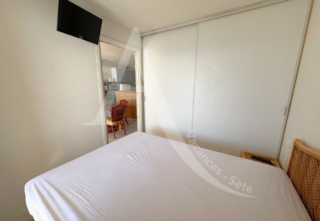 Ferienwohnung in Sète - 126 / T3 AVEC GARAGE, PISCINE, WI-FI, CLIM SÉJOUR Ferienwohnung in Sète - 126 / T3 AVEC GARAGE, PISCINE, WI-FI, CLIM SÉJOUR