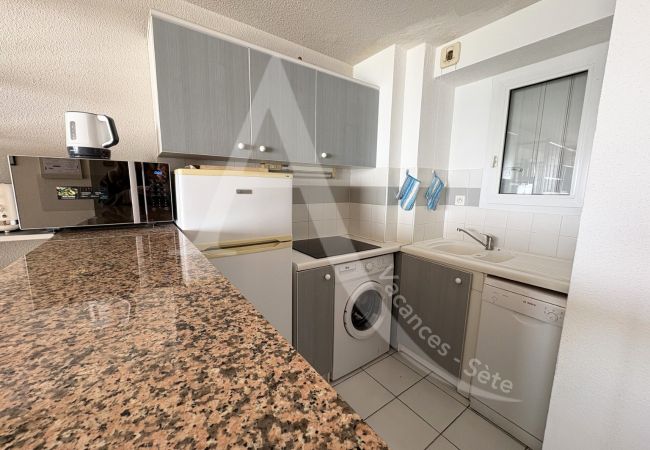 Ferienwohnung in Sète - 126 / T3 AVEC GARAGE, PISCINE, WI-FI, CLIM SÉJOUR Ferienwohnung in Sète - 126 / T3 AVEC GARAGE, PISCINE, WI-FI, CLIM SÉJOUR
