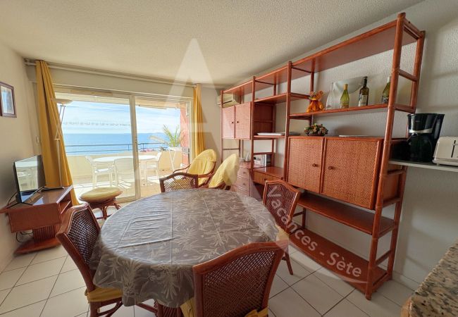Ferienwohnung in Sète - 126 / T3 AVEC GARAGE, PISCINE, WI-FI, CLIM SÉJOUR Ferienwohnung in Sète - 126 / T3 AVEC GARAGE, PISCINE, WI-FI, CLIM SÉJOUR
