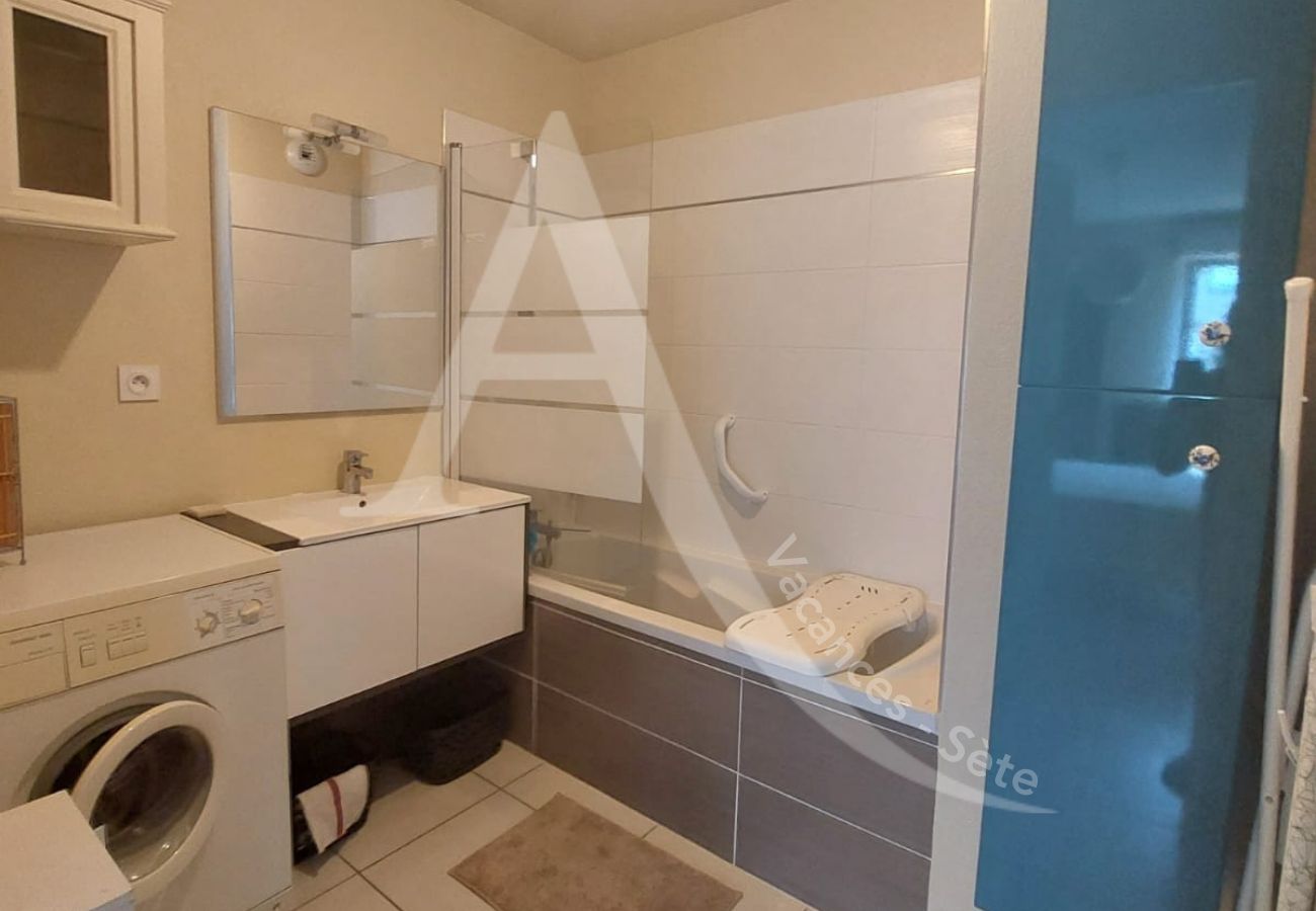 Ferienwohnung in Sète - 035 / T2 CLIM, TERRASSE ET PARKING Ferienwohnung in Sète - 035 / T2 CLIM, TERRASSE ET PARKING