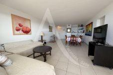 Ferienwohnung in Sète - 045 / T4 AVEC PISCINE, PARKING, CLIM ET WI-FI