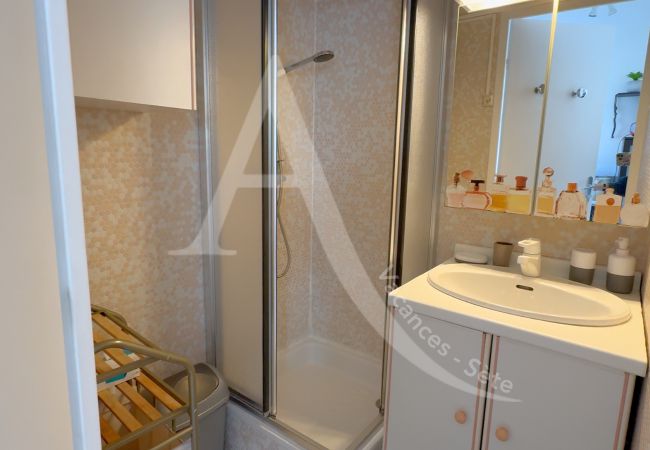 Ferienwohnung in Sète - 106 / T2 VUE MER AVEC PARKING PROCHE PLAGE Ferienwohnung in Sète - 106 / T2 VUE MER AVEC PARKING PROCHE PLAGE