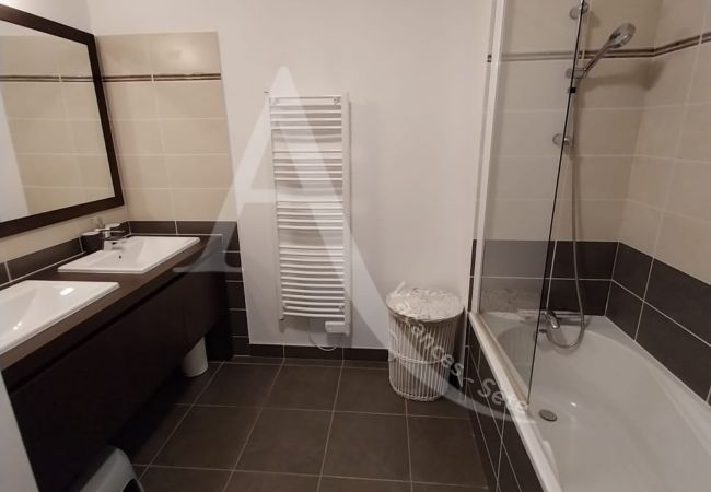 Ferienwohnung in Sète - 189 / T4 MODERNE, PISCINE ET PARKING Ferienwohnung in Sète - 189 / T4 MODERNE, PISCINE ET PARKING