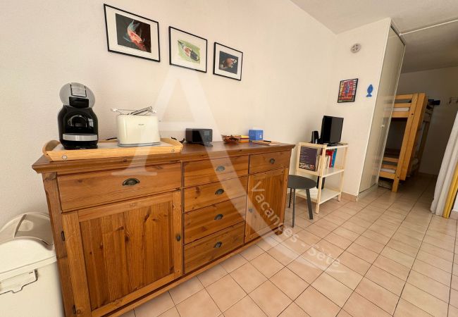 Studio in Sète - 015 / STUDIO AVEC JARDIN, PARKING ET WIFI Studio in Sète - 015 / STUDIO AVEC JARDIN, PARKING ET WIFI