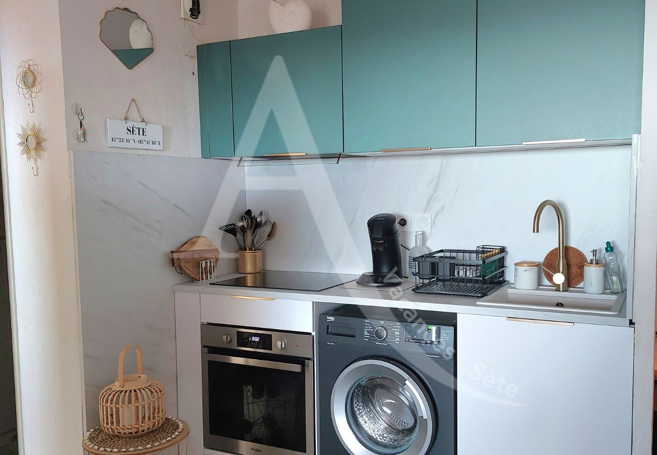 Ferienwohnung in Sète - 355 / T3 VUE MER DEGAGÉE AVEC PISCINE ET GARAGE Ferienwohnung in Sète - 355 / T3 VUE MER DEGAGÉE AVEC PISCINE ET GARAGE