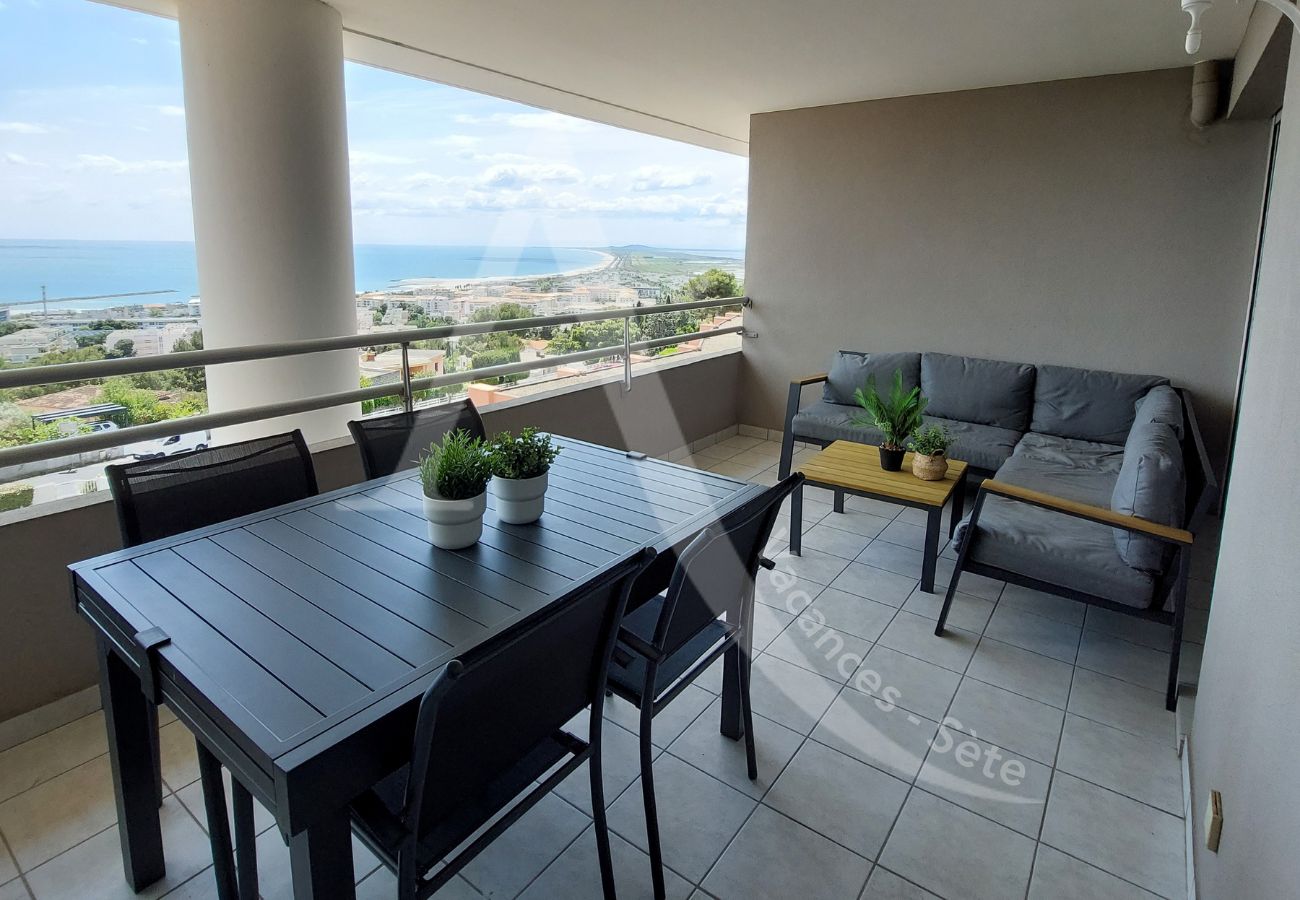 Ferienwohnung in Sète - 355 / T3 VUE MER DEGAGÉE AVEC PISCINE ET GARAGE Ferienwohnung in Sète - 355 / T3 VUE MER DEGAGÉE AVEC PISCINE ET GARAGE