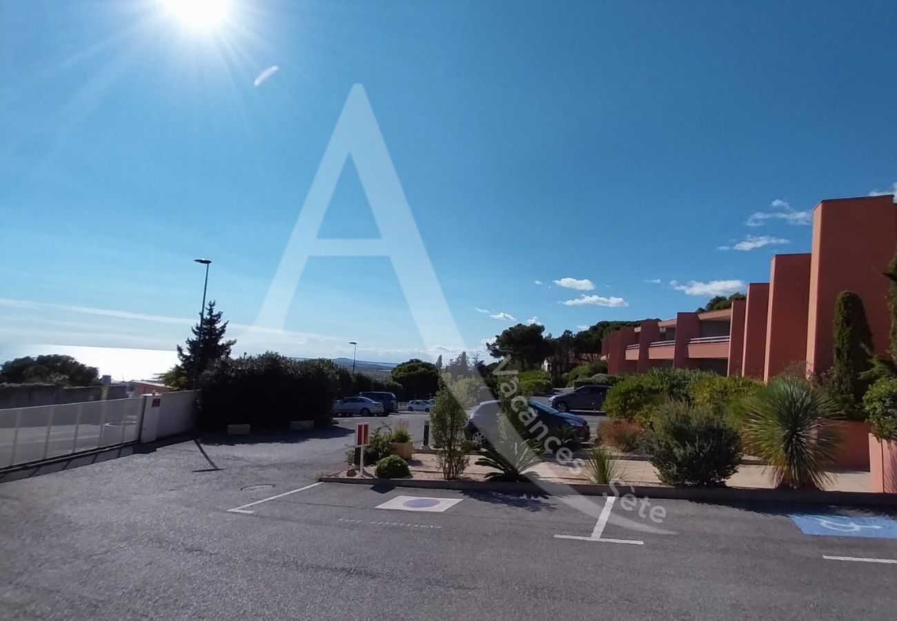 Ferienwohnung in Sète - 355 / T3 VUE MER DEGAGÉE AVEC PISCINE ET GARAGE Ferienwohnung in Sète - 355 / T3 VUE MER DEGAGÉE AVEC PISCINE ET GARAGE