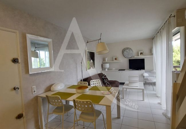  in Sète - 098/T2 DUPLEX, 2 TERRASSES, CLIM ET PARKING