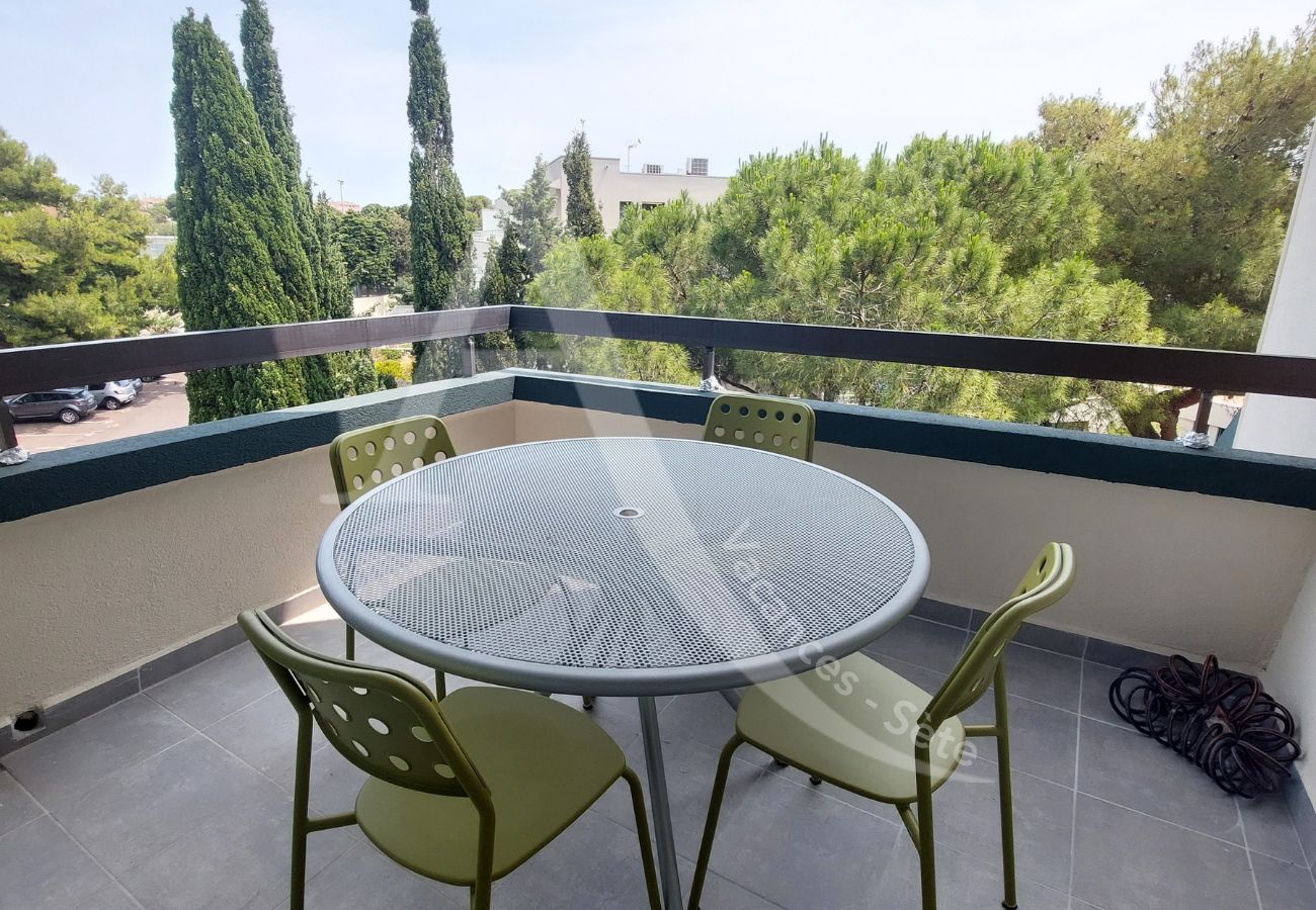 Ferienwohnung in Sète - 098/T2 DUPLEX, 2 TERRASSES, CLIM ET PARKING Ferienwohnung in Sète - 098/T2 DUPLEX, 2 TERRASSES, CLIM ET PARKING