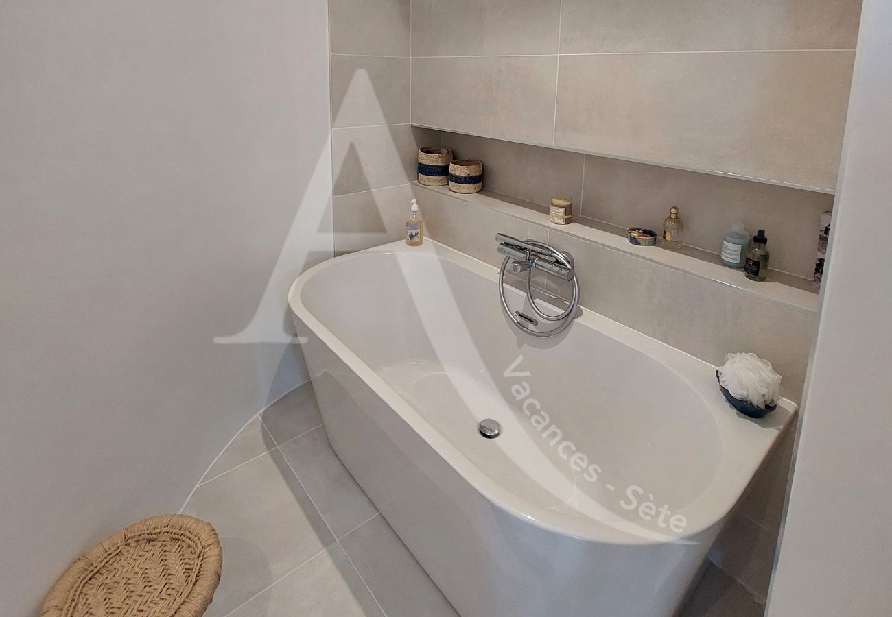 Villa in Sète - 016 / VILLA COSY 3* CLIMATISÉE ET PISCINE PRIVÉE Villa in Sète - 016 / VILLA COSY 3* CLIMATISÉE ET PISCINE PRIVÉE