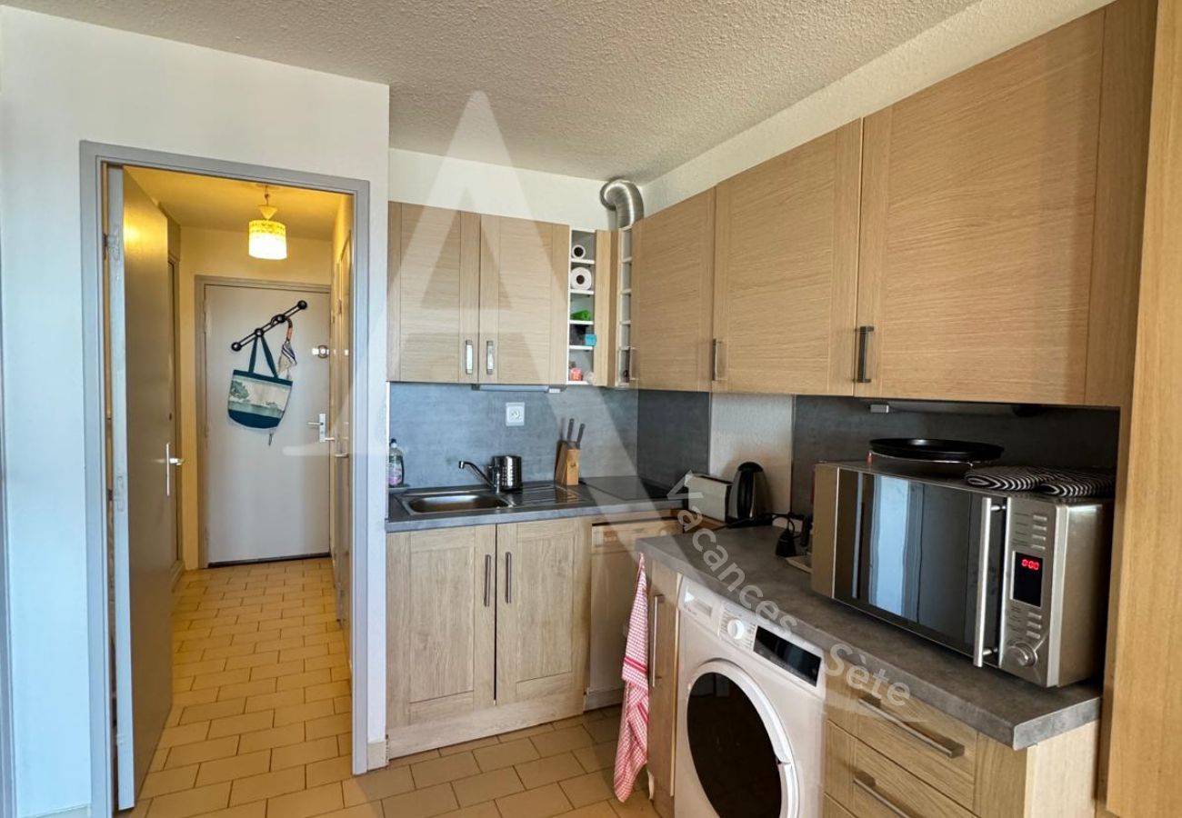 Studio in Sète - 054 / STUDIO CLIMATISÉ AVEC WI-FI ET PARKING Studio in Sète - 054 / STUDIO CLIMATISÉ AVEC WI-FI ET PARKING