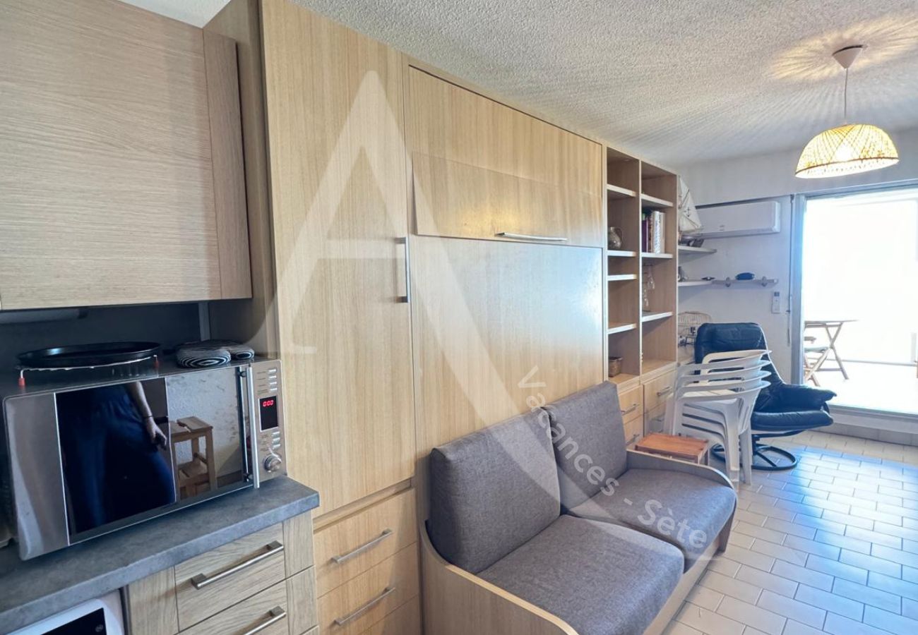 Studio in Sète - 054 / STUDIO CLIMATISÉ AVEC WI-FI ET PARKING Studio in Sète - 054 / STUDIO CLIMATISÉ AVEC WI-FI ET PARKING