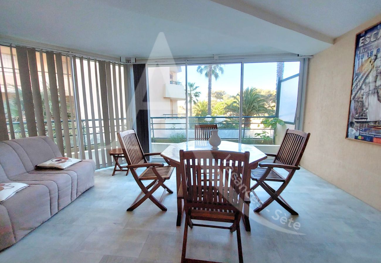 Ferienwohnung in Sète - 046 / T2 RDC, WIFI GARAGE ET PISCINE Ferienwohnung in Sète - 046 / T2 RDC, WIFI GARAGE ET PISCINE