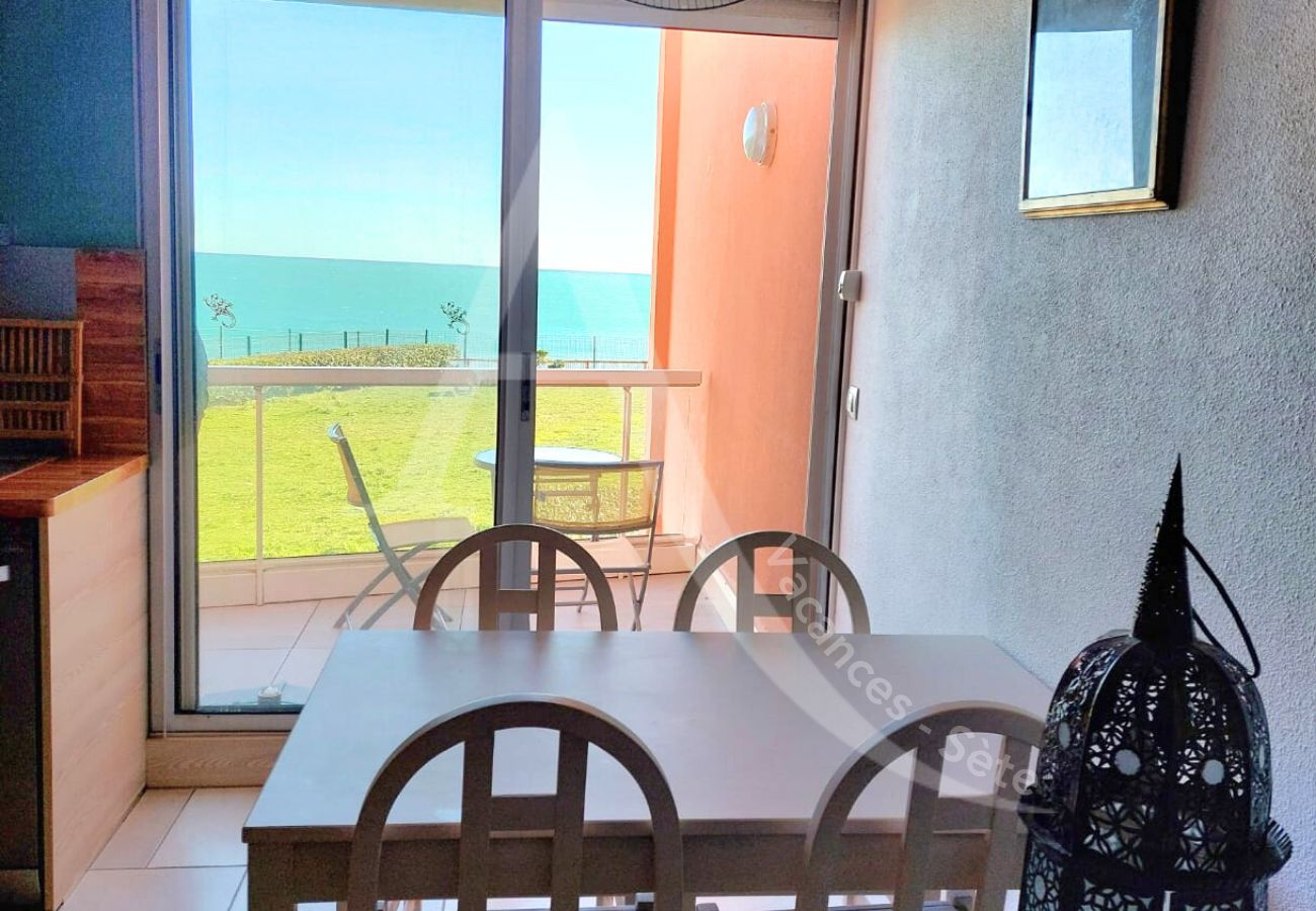 Studio in Sète - 064 / STUDIO CABINE CLIM,WIFI ET PARKING Studio in Sète - 064 / STUDIO CABINE CLIM,WIFI ET PARKING