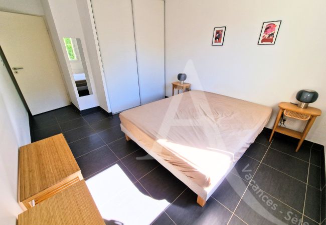 Ferienwohnung in Sète - 031/T2 AVEC TERRASSE ET PLACE DE PARKING Ferienwohnung in Sète - 031/T2 AVEC TERRASSE ET PLACE DE PARKING