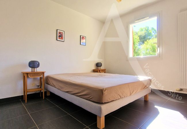 Ferienwohnung in Sète - 031/T2 AVEC TERRASSE ET PLACE DE PARKING Ferienwohnung in Sète - 031/T2 AVEC TERRASSE ET PLACE DE PARKING