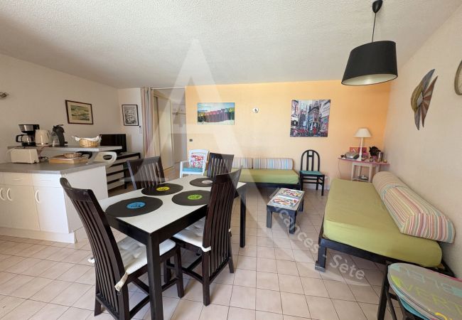Apartment in Sète - 287 / T2 AVEC PARKING, PISCINE ET TERRASSE Apartment in Sète - 287 / T2 AVEC PARKING, PISCINE ET TERRASSE