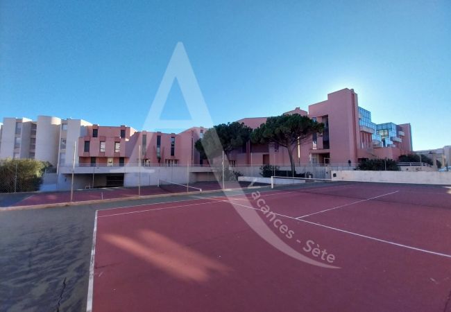 Apartment in Sète - 287 / T2 AVEC PARKING, PISCINE ET TERRASSE Apartment in Sète - 287 / T2 AVEC PARKING, PISCINE ET TERRASSE