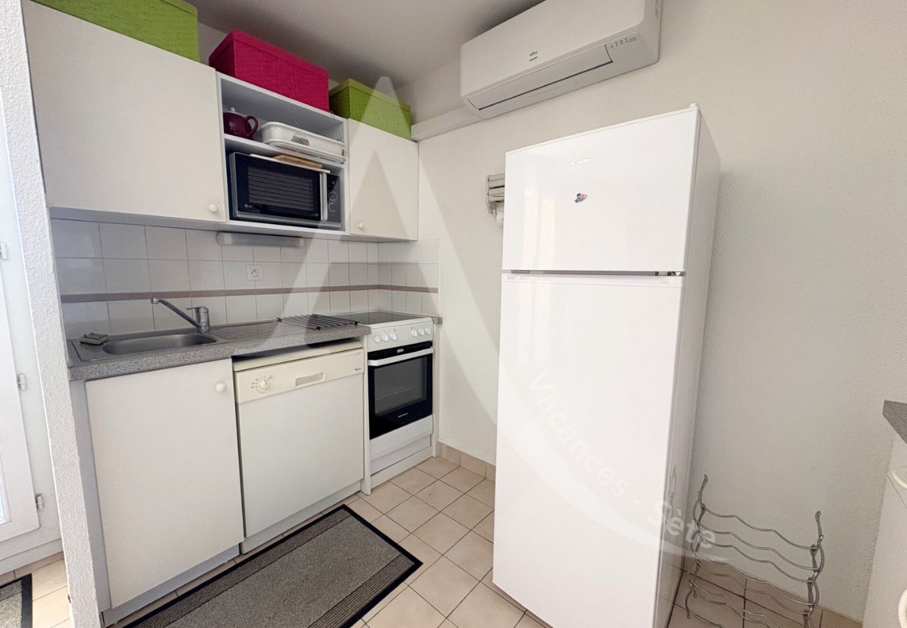 Apartment in Sète - 287 / T2 AVEC PARKING, PISCINE ET TERRASSE Apartment in Sète - 287 / T2 AVEC PARKING, PISCINE ET TERRASSE