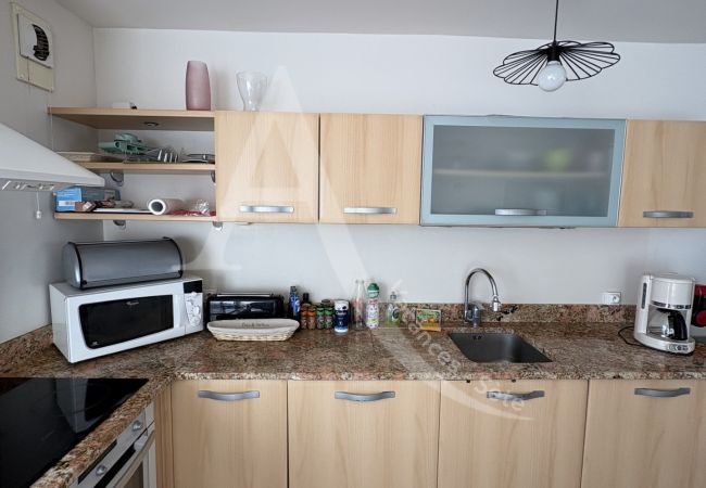 Apartment in Sète - 195 / T2 AVEC PARKING, WI-FI ET VUE MER Apartment in Sète - 195 / T2 AVEC PARKING, WI-FI ET VUE MER