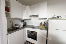 Apartment in Sète - 248 / T2 VUE MER, PARKING ET TERRASSE