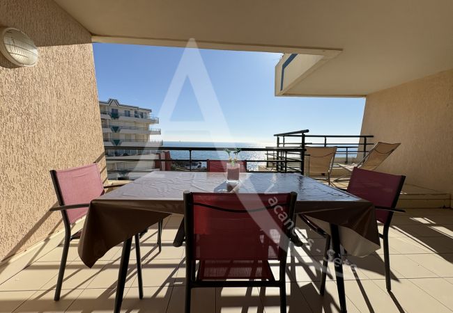 Apartment in Sète - 197 / T2 LARGE TERRASSE AVEC GARAGE ET PISCINE Apartment in Sète - 197 / T2 LARGE TERRASSE AVEC GARAGE ET PISCINE
