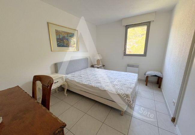 Apartment in Sète - 045 / T4 AVEC PISCINE, PARKING, CLIM ET WI-FI Apartment in Sète - 045 / T4 AVEC PISCINE, PARKING, CLIM ET WI-FI