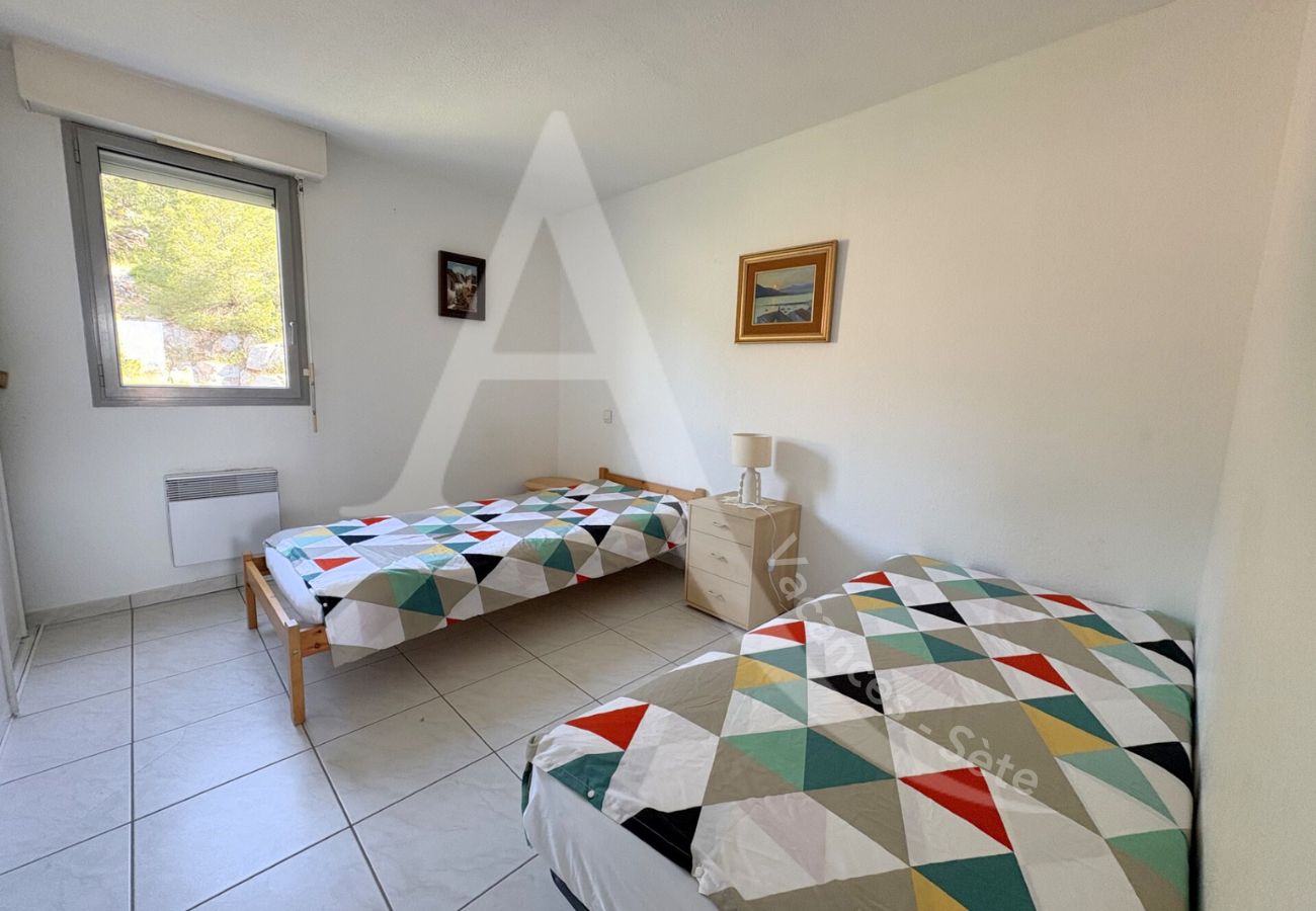 Apartment in Sète - 045 / T4 AVEC PISCINE, PARKING, CLIM ET WI-FI Apartment in Sète - 045 / T4 AVEC PISCINE, PARKING, CLIM ET WI-FI