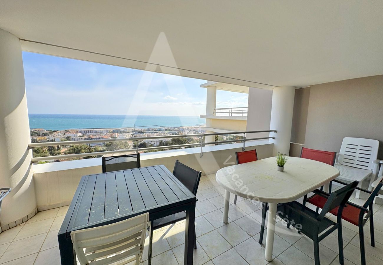 Apartment in Sète - 077 / T3 VUE MER AVEC PISCINE, PARKING ET GARAGE Apartment in Sète - 077 / T3 VUE MER AVEC PISCINE, PARKING ET GARAGE