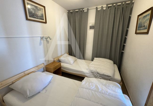 Apartment in Sète - 076 / GRAND STUDIO AVEC LARGE TERRASSE ET PARKING Apartment in Sète - 076 / GRAND STUDIO AVEC LARGE TERRASSE ET PARKING