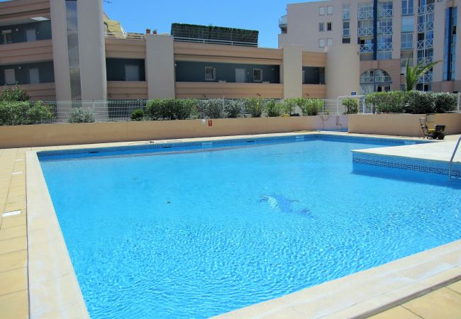 Apartment in Sète - 008 / T3 AVEC GARAGE ET PISCINE Apartment in Sète - 008 / T3 AVEC GARAGE ET PISCINE