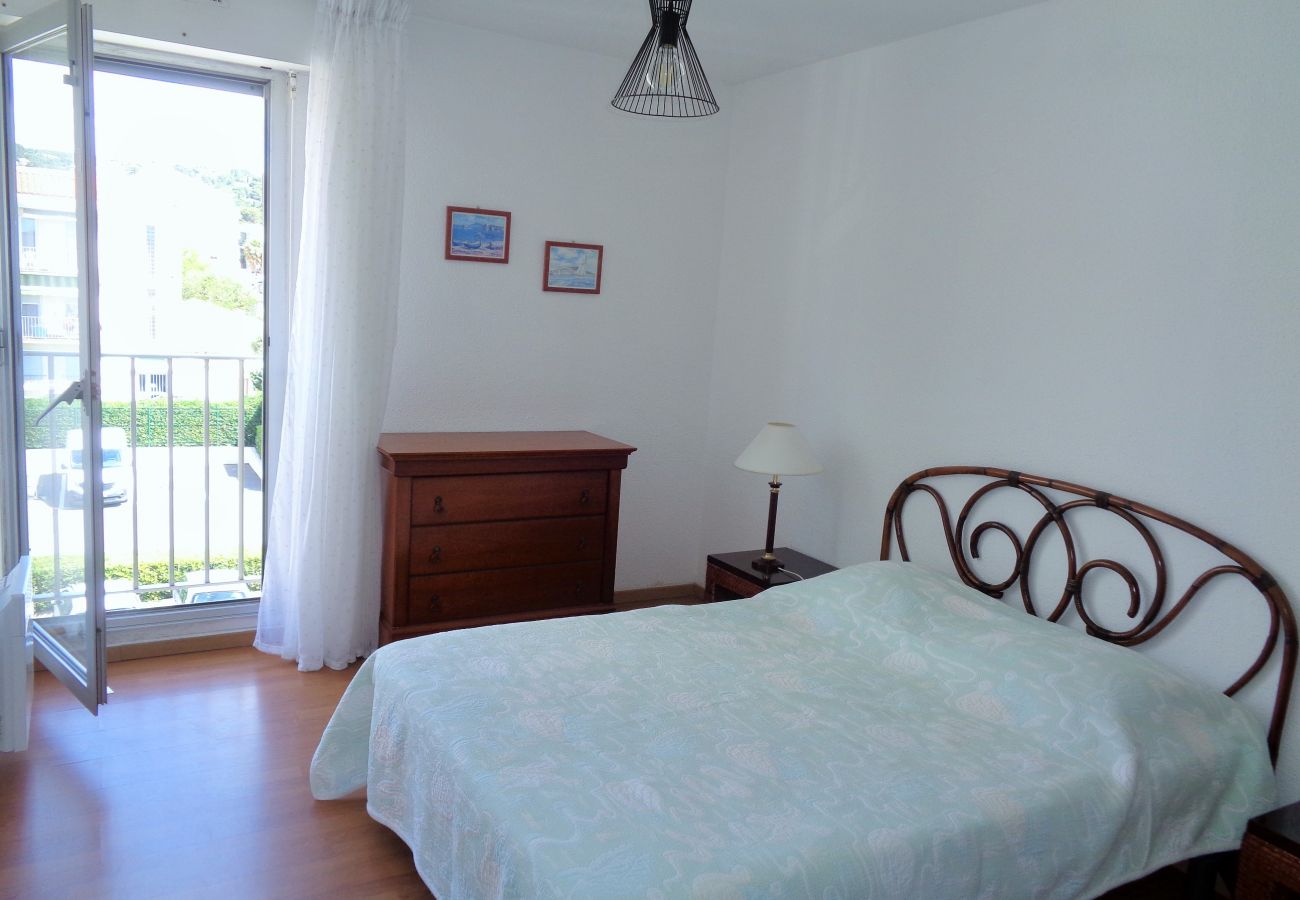 Apartment in Sète - 070