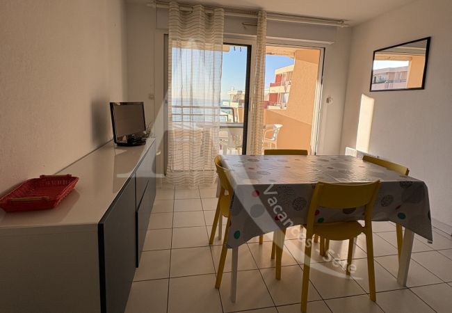 Apartment in Sète - 222 / T2 AVEC TERRASSE VUE MER ET PISCINE Apartment in Sète - 222 / T2 AVEC TERRASSE VUE MER ET PISCINE