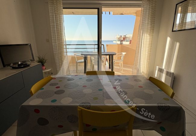 Apartment in Sète - 222 / T2 AVEC TERRASSE VUE MER ET PISCINE Apartment in Sète - 222 / T2 AVEC TERRASSE VUE MER ET PISCINE