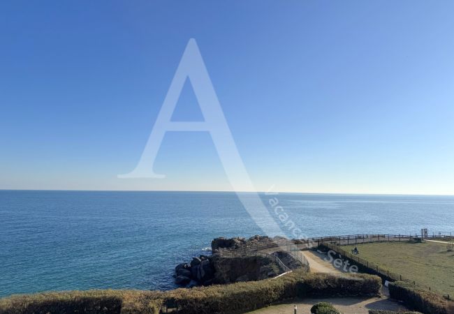 Studio in Sète - 066 / STUDIO AVEC PARKING ET VUE MER Studio in Sète - 066 / STUDIO AVEC PARKING ET VUE MER