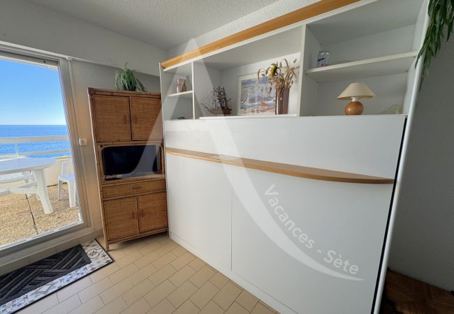 Studio in Sète - 066 / STUDIO AVEC PARKING ET VUE MER Studio in Sète - 066 / STUDIO AVEC PARKING ET VUE MER