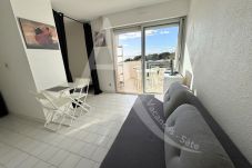 Apartment in Sète - 157 / STUDIO AVEC PARKING PROCHE PLAGE