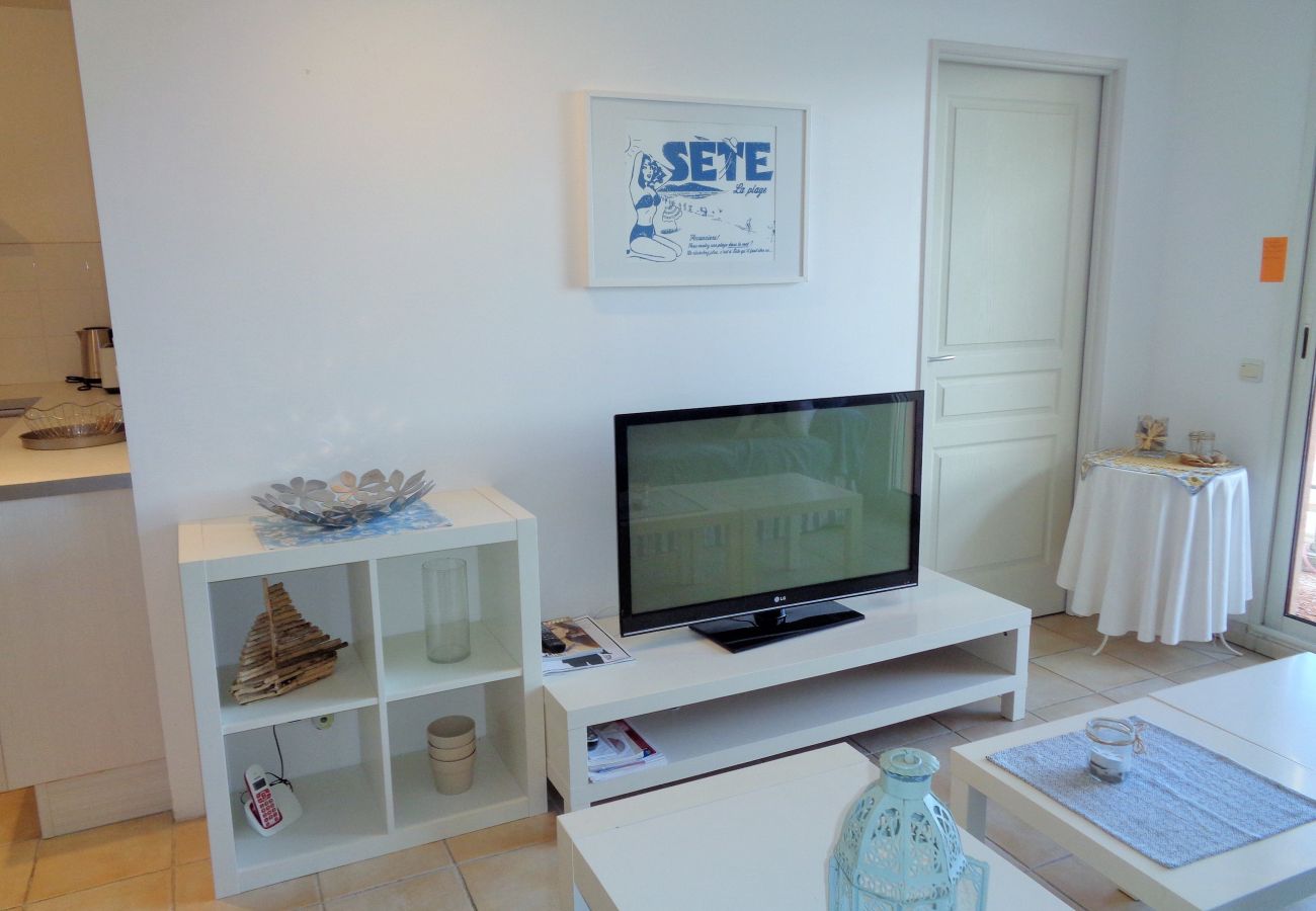 Apartment in Sète - 004