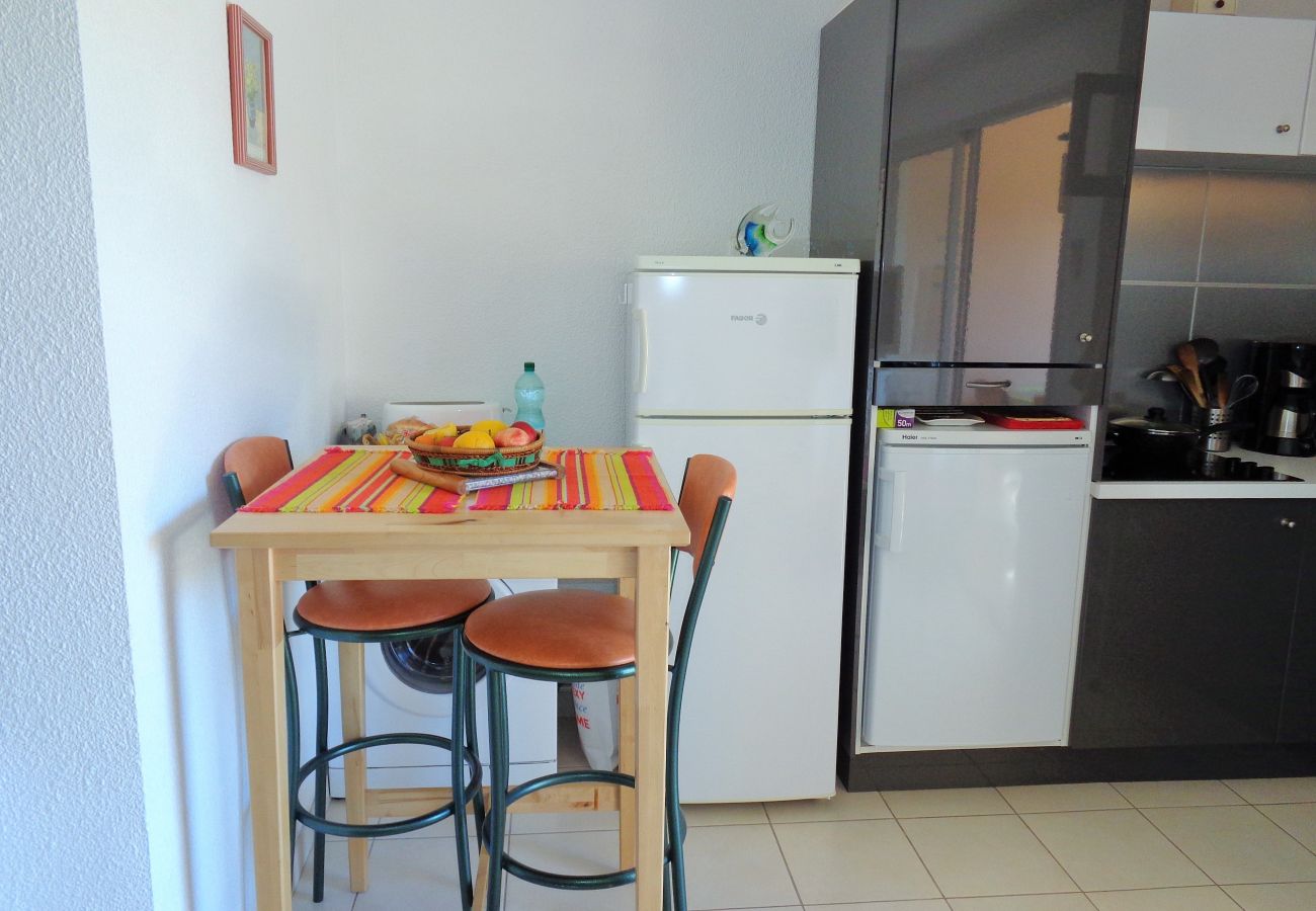 Apartment in Sète - 086