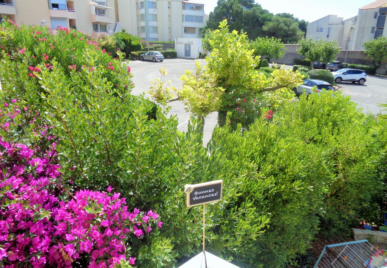 Apartment in Sète - 086