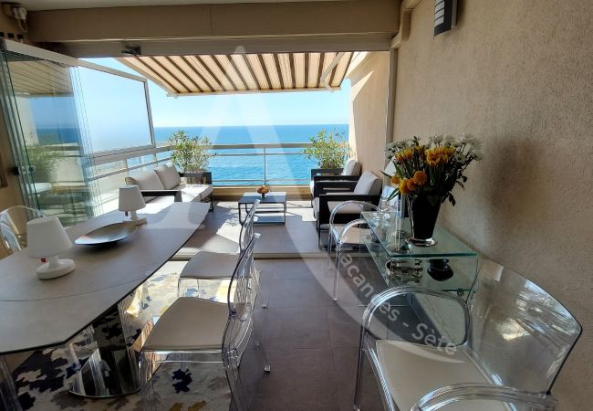 Apartment in Sète - 013 / DUPLEX, DOUBLE TERRASSE, CLIM + WIFI Apartment in Sète - 013 / DUPLEX, DOUBLE TERRASSE, CLIM + WIFI