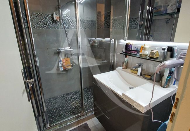 Apartment in Sète - 013 / DUPLEX, DOUBLE TERRASSE, CLIM + WIFI Apartment in Sète - 013 / DUPLEX, DOUBLE TERRASSE, CLIM + WIFI