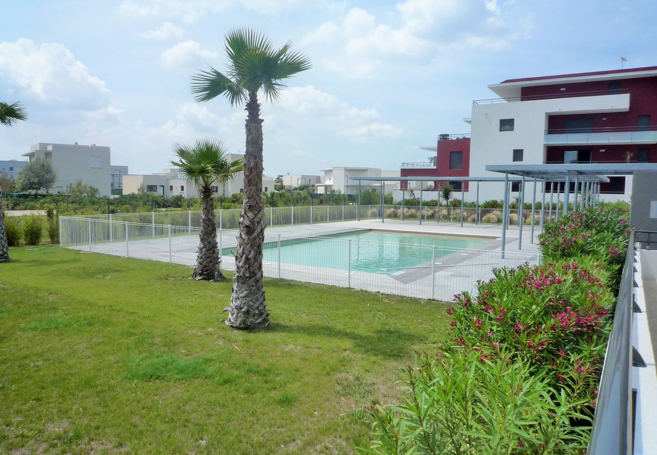 Apartment in Sète - 002