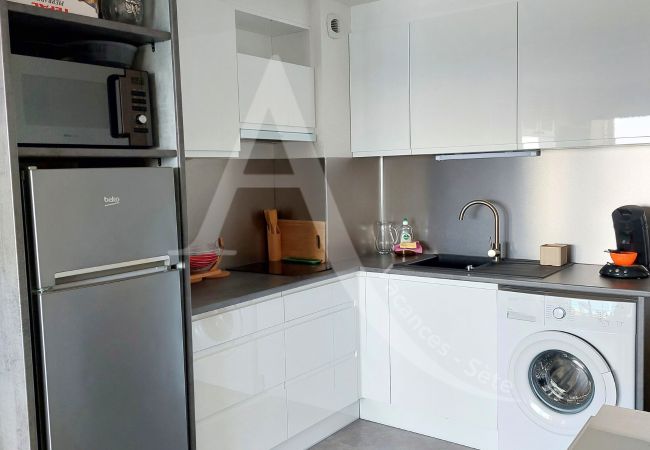 Apartment in Sète - 145 / T2 VUE MER AVEC PARKING ET CLIM SÉJOUR Apartment in Sète - 145 / T2 VUE MER AVEC PARKING ET CLIM SÉJOUR
