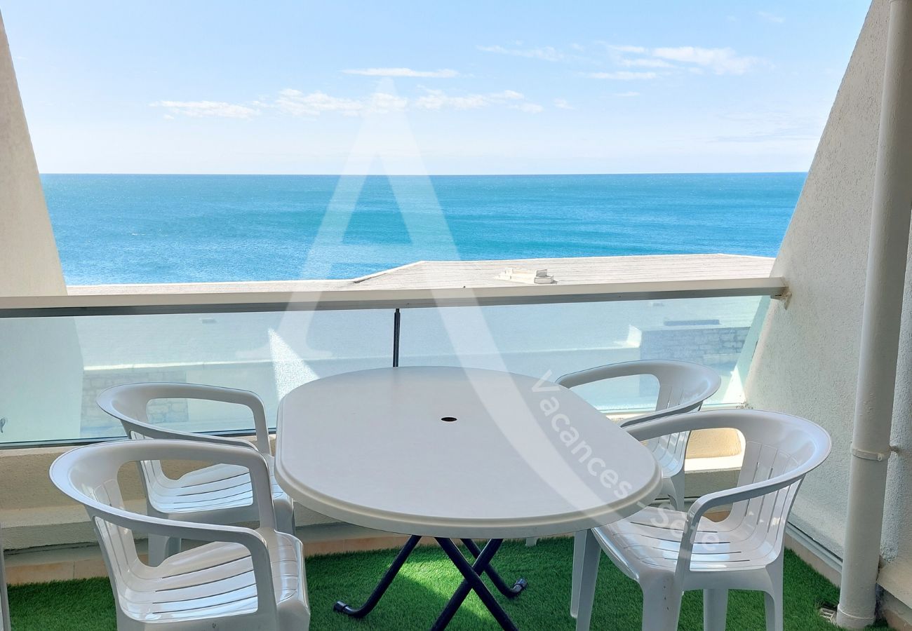 Apartment in Sète - 145 / T2 VUE MER AVEC PARKING ET CLIM SÉJOUR Apartment in Sète - 145 / T2 VUE MER AVEC PARKING ET CLIM SÉJOUR