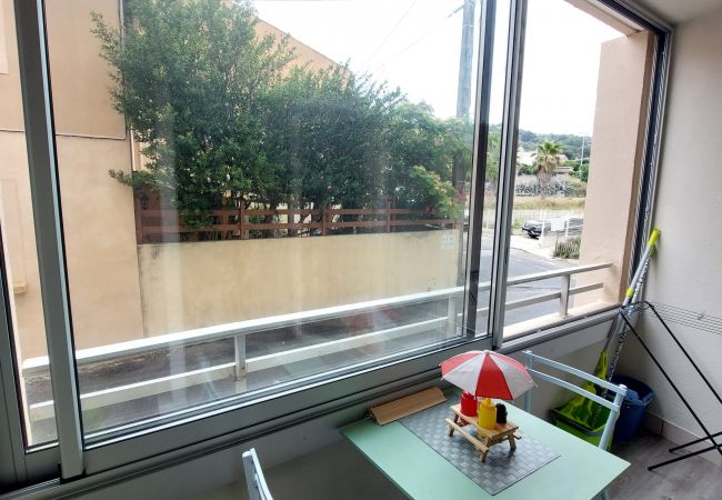 Studio in Sète - 030 / SPACIEUX STUDIO PROCHE MER AVEC WI-FI  Studio in Sète - 030 / SPACIEUX STUDIO PROCHE MER AVEC WI-FI